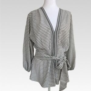 Max Studio Black and White Patterned Blouse size XL